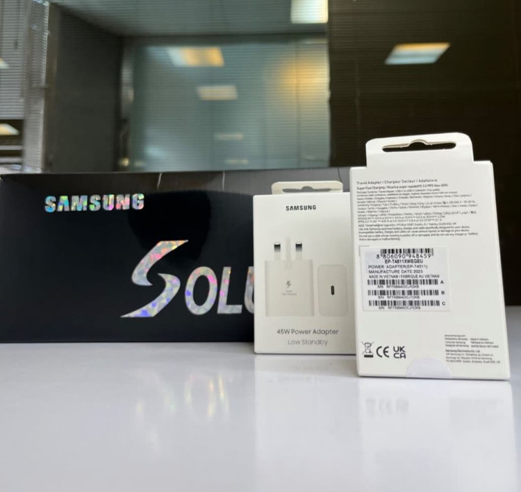 شارژر سامسونگ مدل EP-T4511 توان 45 وات سه پین برد Solum